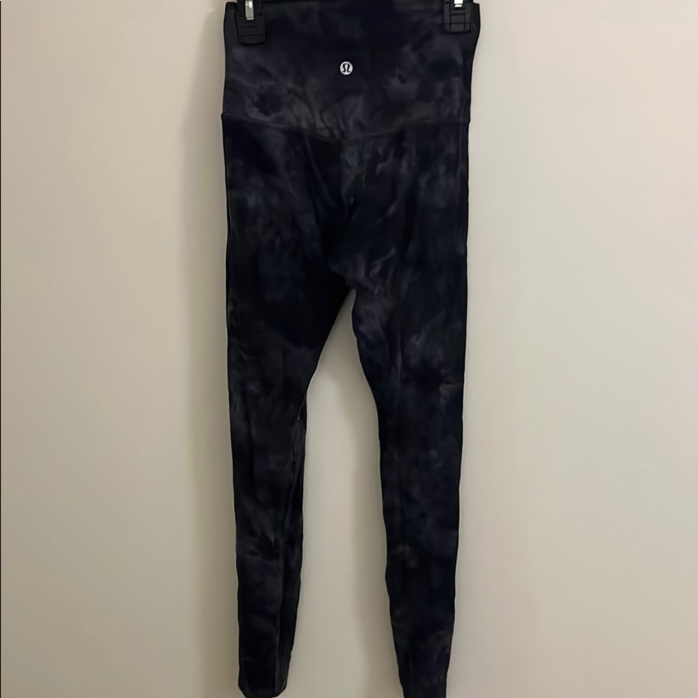 Lululemon aligned black die leggings
